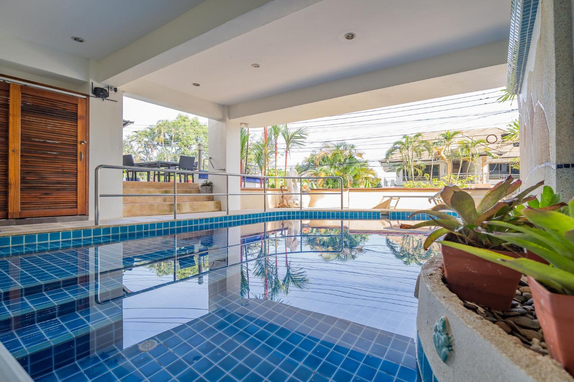 Blue House Panorama View 5 Bedroom Villa Patong