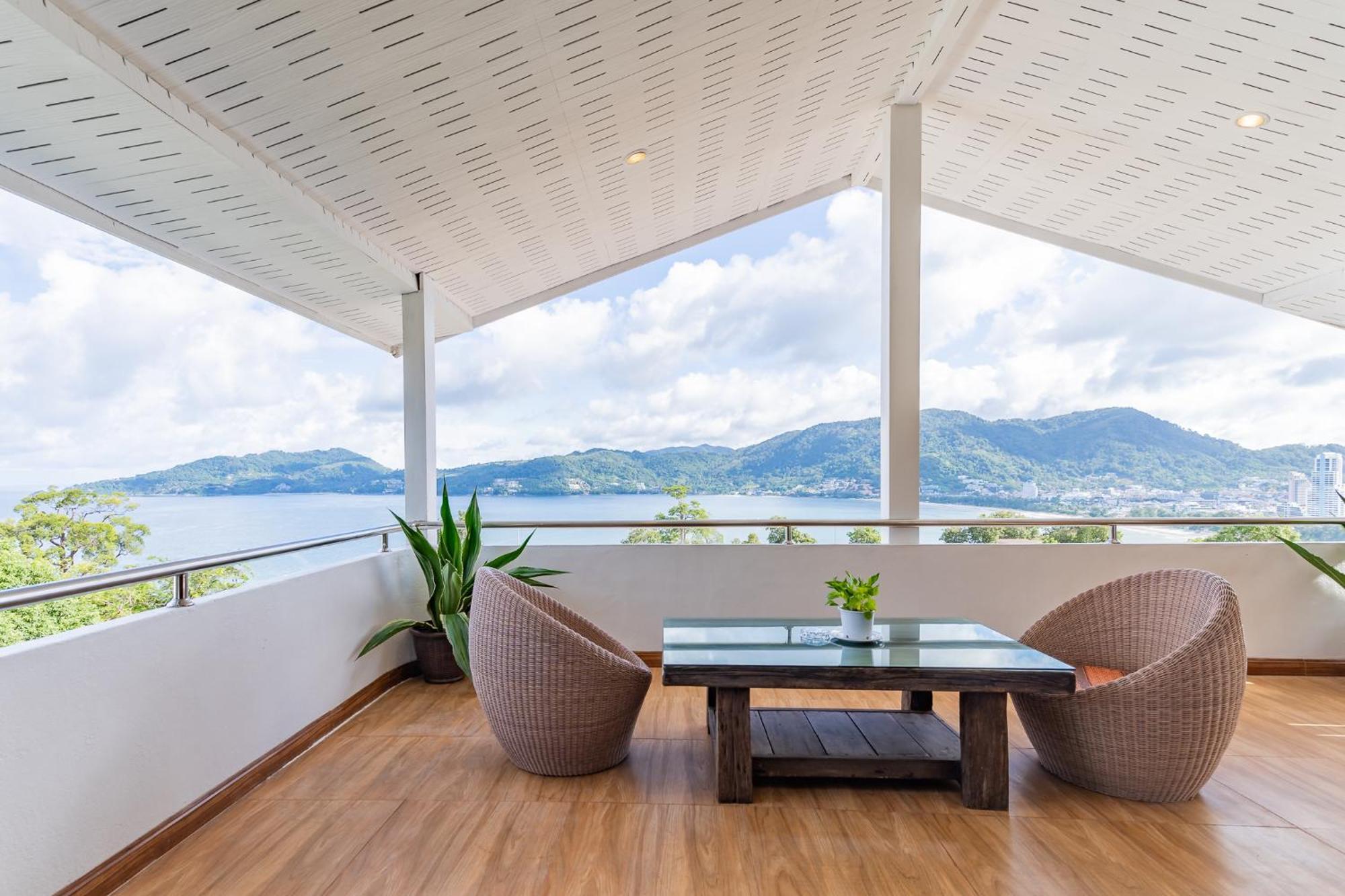 Villa Blue House Panorama View 5 Bedroom *