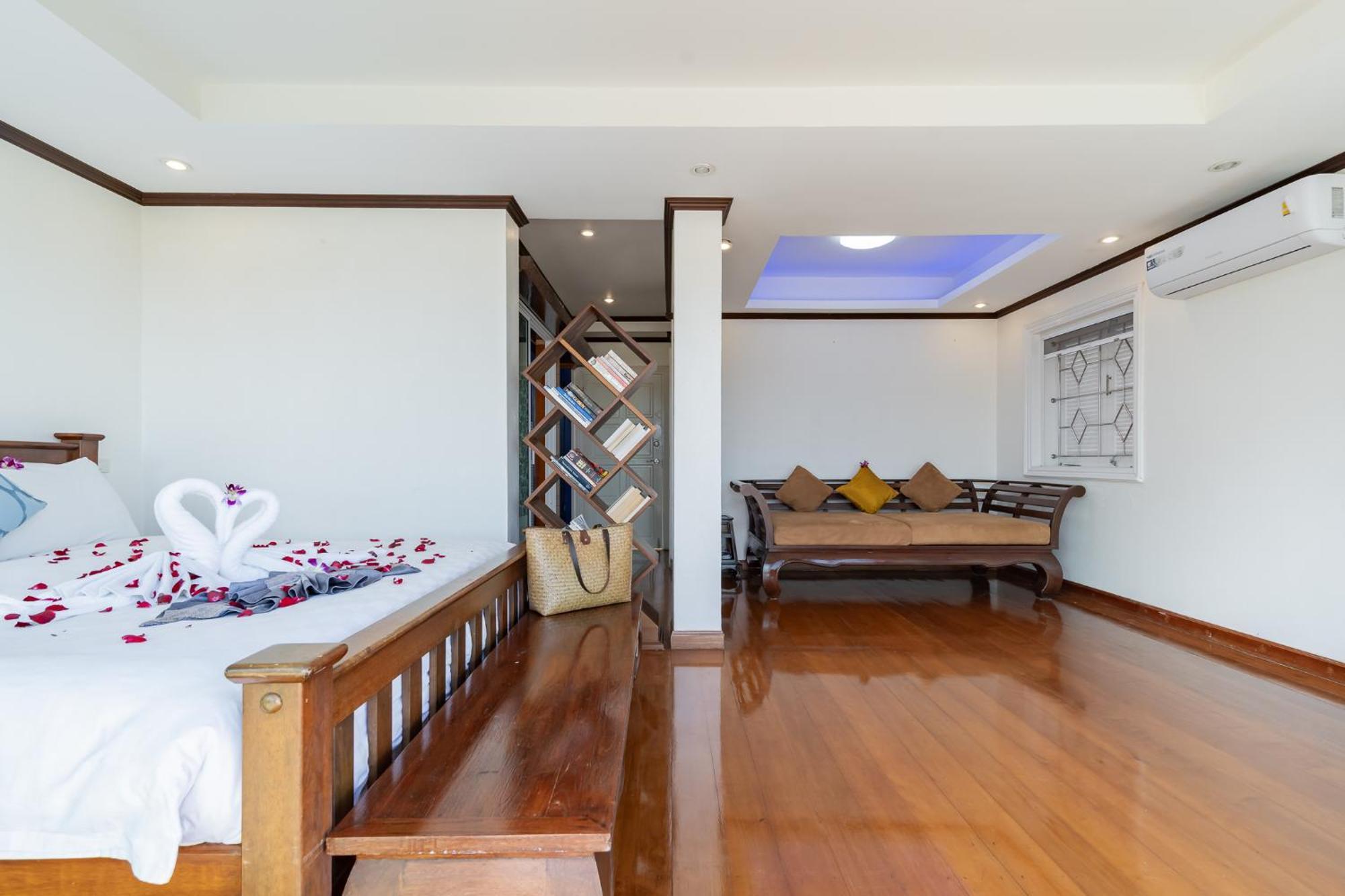 Blue House Panorama View 5 Bedroom *