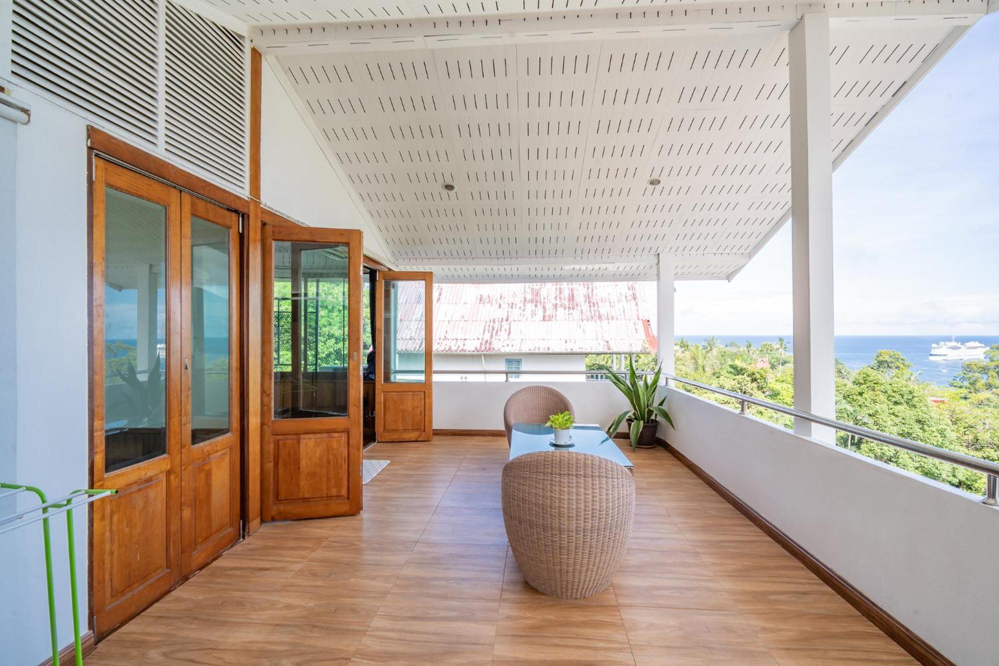 Blue House Panorama View 5 Bedroom Villa