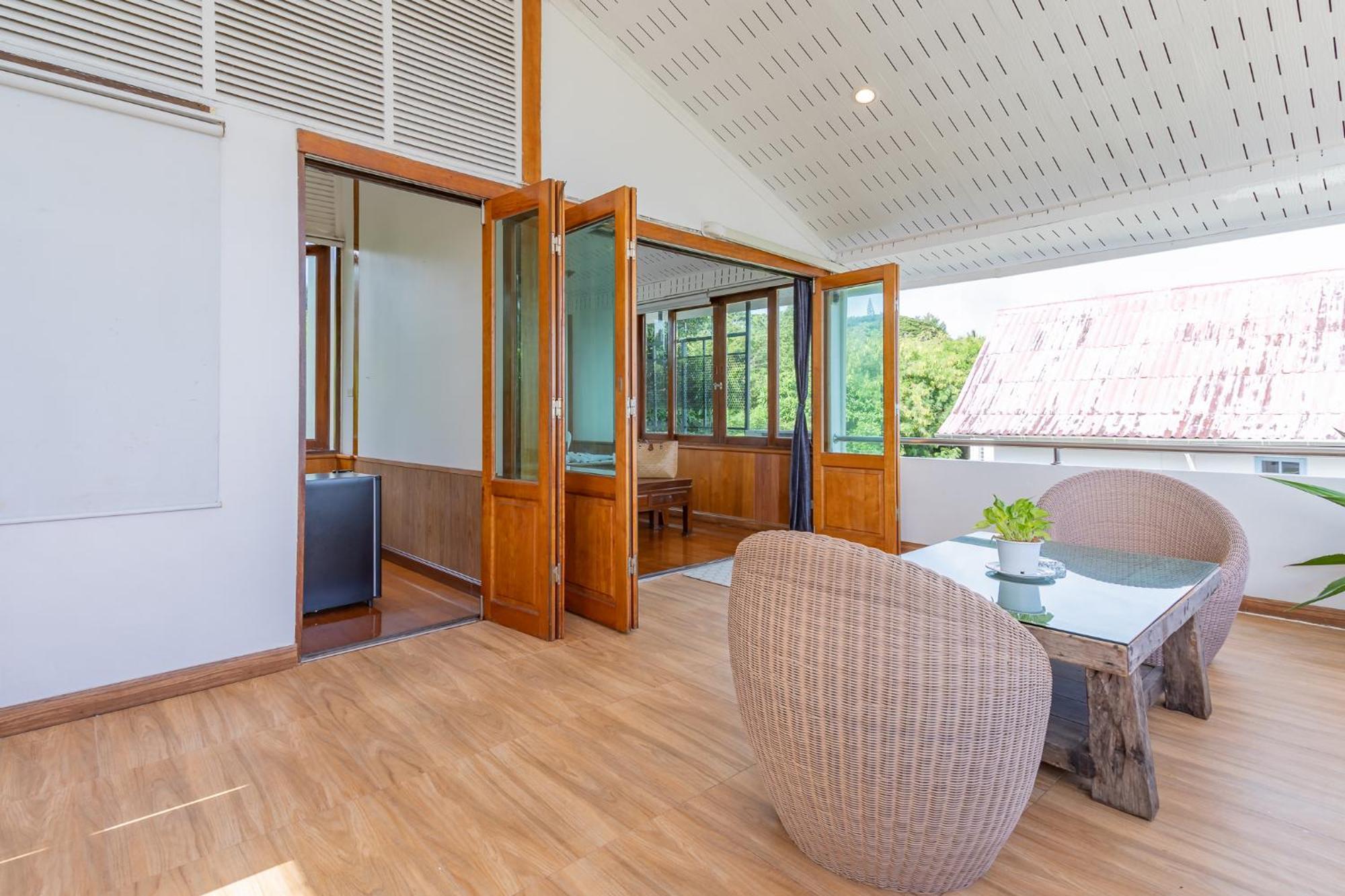 Blue House Panorama View 5 Bedroom Villa
