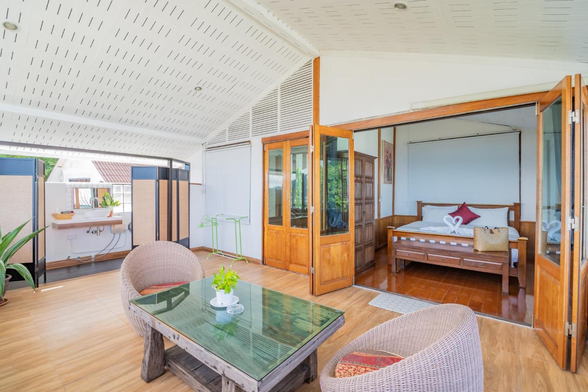 Blue House Panorama View 5 Bedroom * Patong